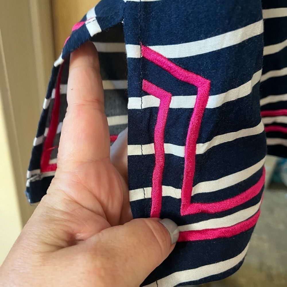 Escapada Living Navy Stripe Pink Embroidered Tunic Top sz L - Picture 4 of 7